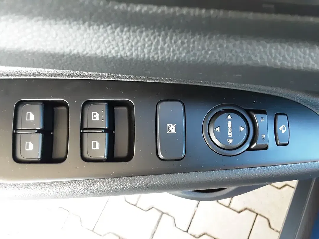 Kia Stonic - Thumbnail 13