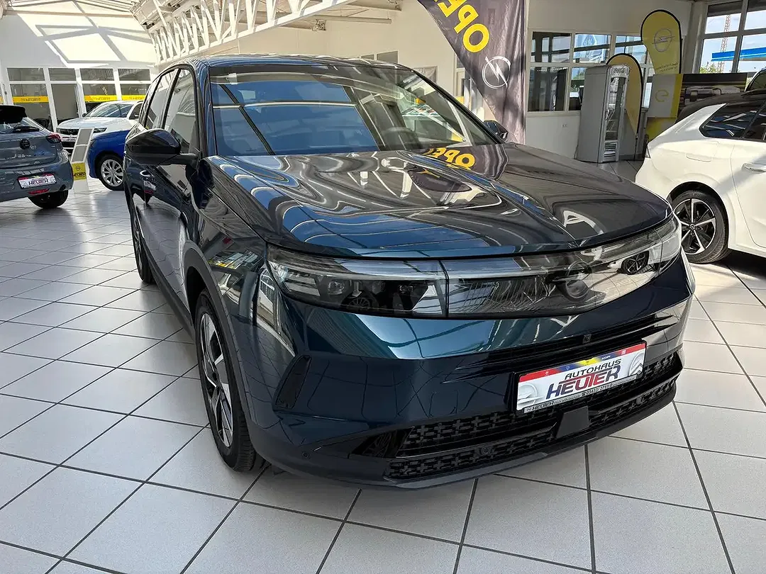 Opel Grandland - Thumbnail 3
