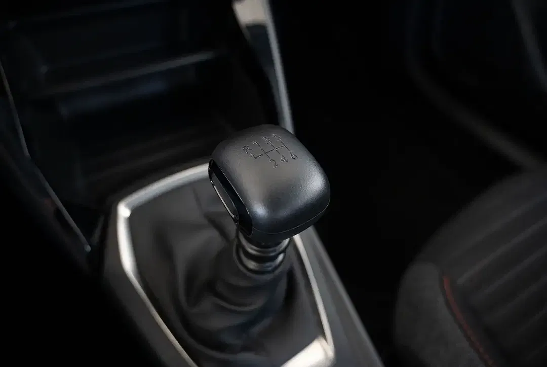 Peugeot 208 - Thumbnail 10