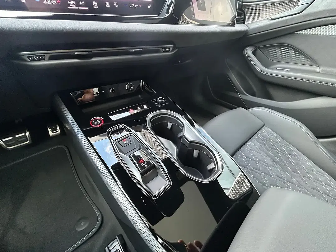 Audi A6 - Thumbnail 11