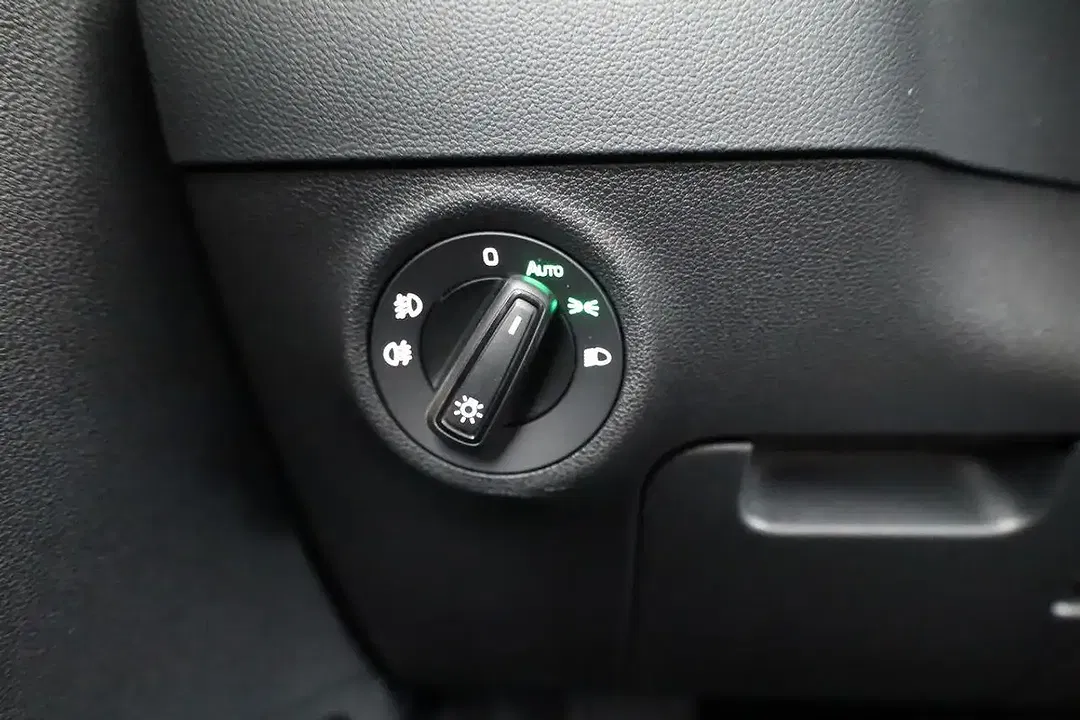 Skoda Karoq - Thumbnail 9