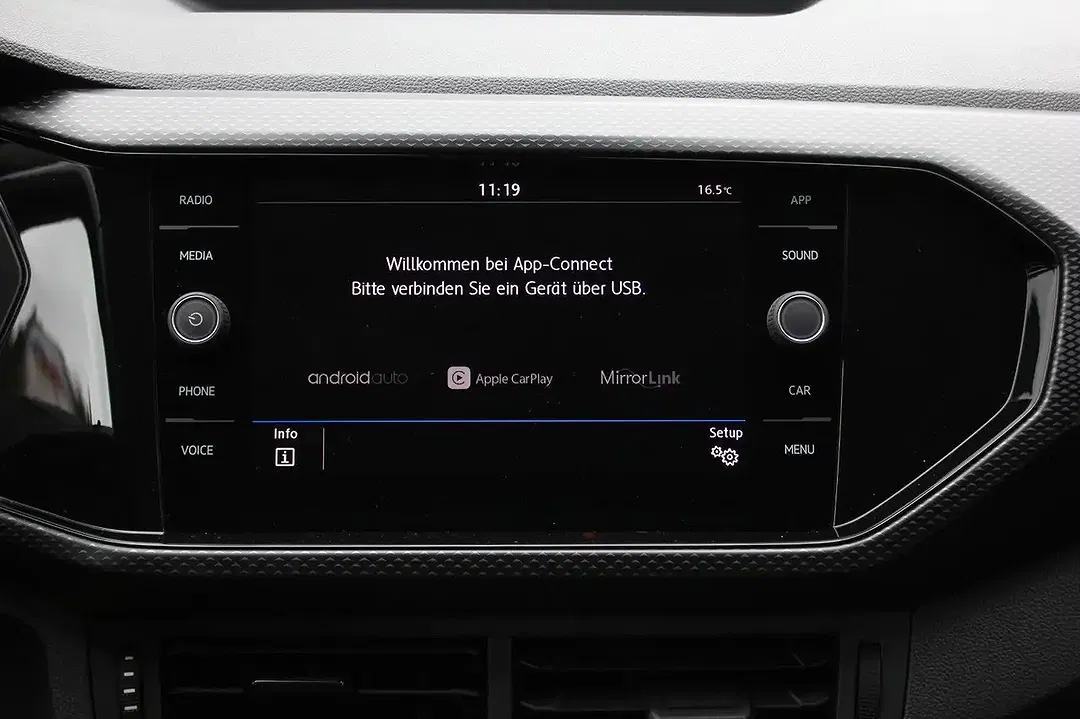 Volkswagen T-Cross - Thumbnail 11