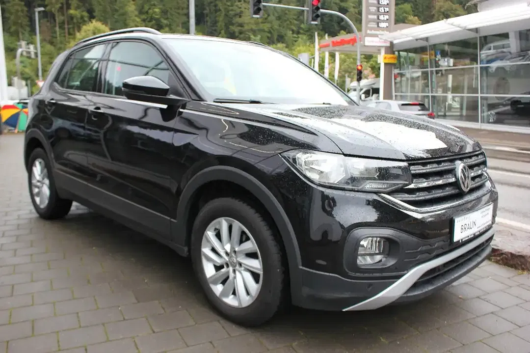 Volkswagen T-Cross - Thumbnail 3