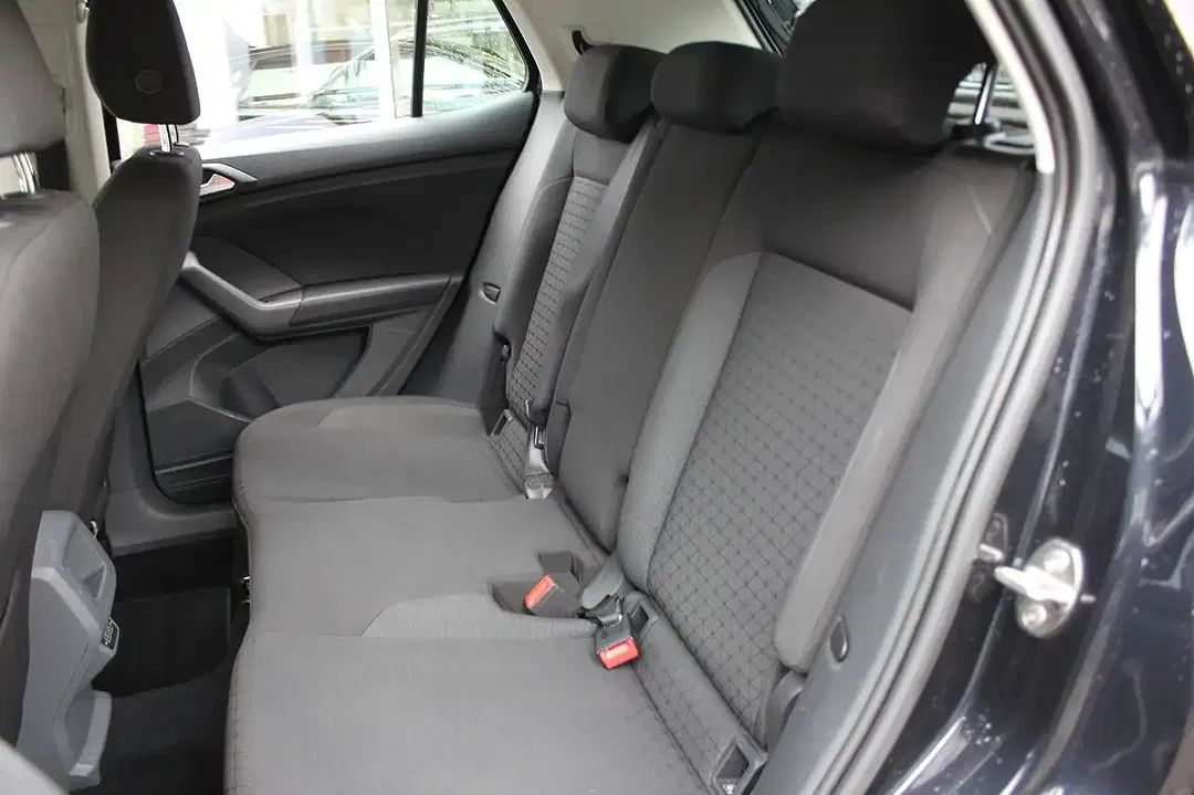 Volkswagen T-Cross - Thumbnail 6