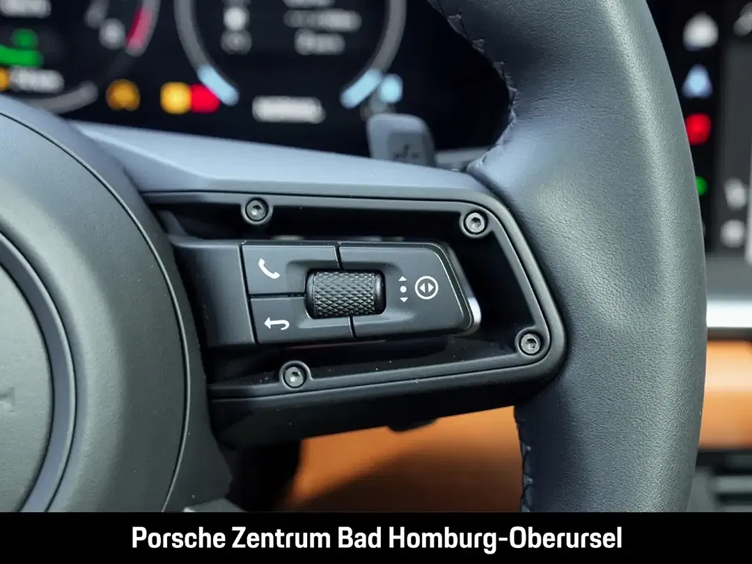 Porsche 992 - Thumbnail 14
