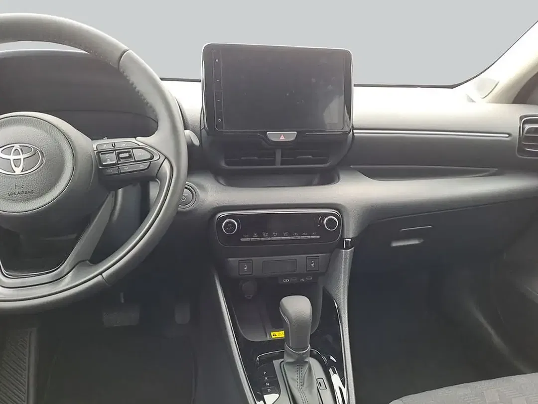 Toyota Yaris - Thumbnail 15