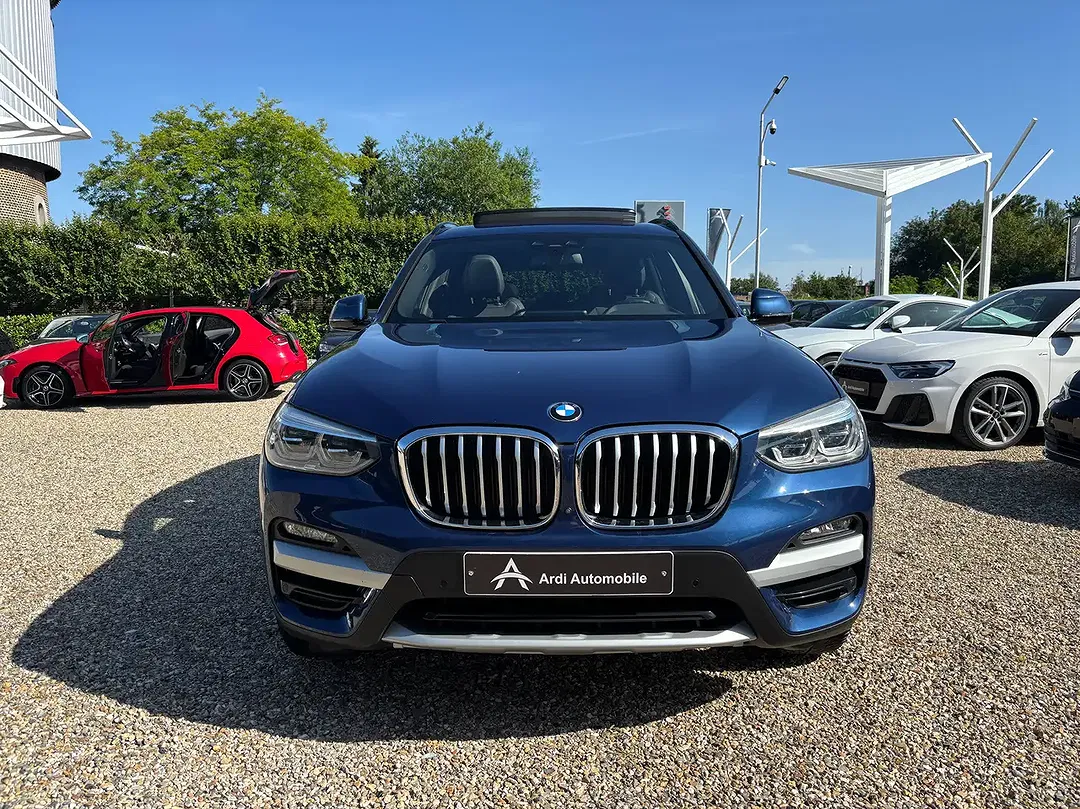 BMW X3 - Thumbnail 2