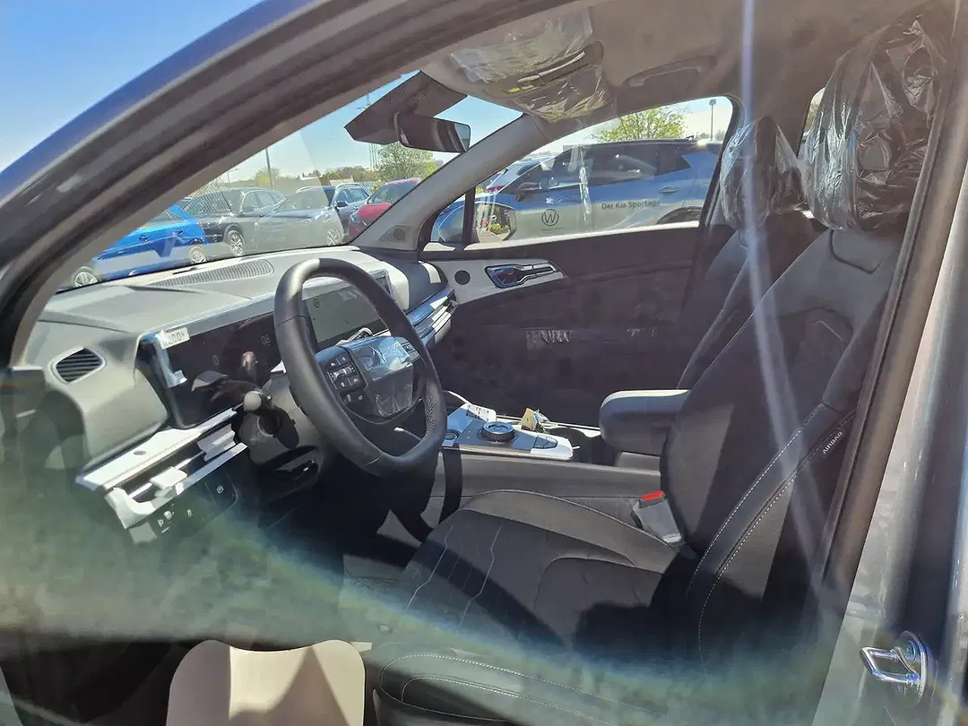Kia Sportage - Thumbnail 8