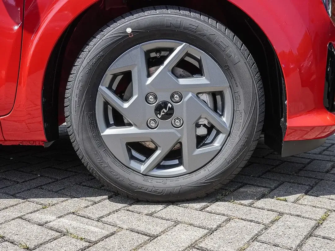 Kia Picanto - Thumbnail 3