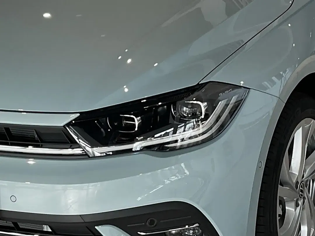 Volkswagen Polo - Thumbnail 6