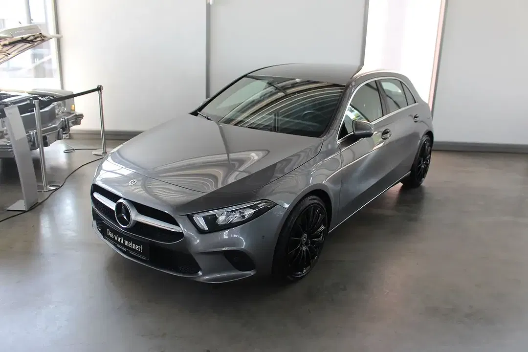 Mercedes-Benz A 220 - Thumbnail 1