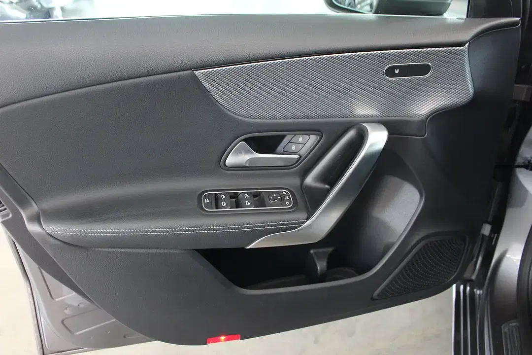 Mercedes-Benz A 220 - Thumbnail 7