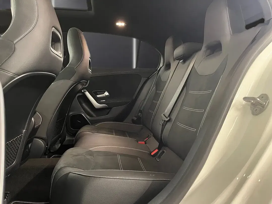Mercedes-Benz A 250 - Thumbnail 11