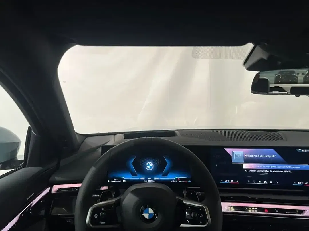 BMW 520 - Thumbnail 8