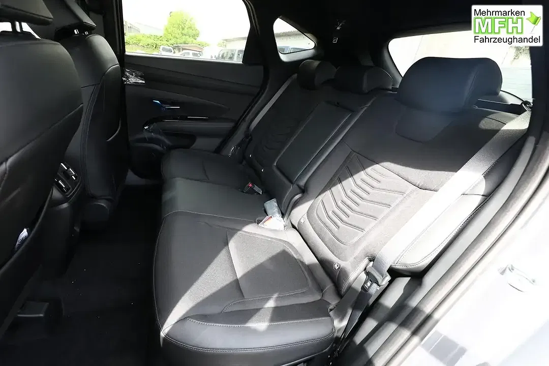 Hyundai TUCSON - Thumbnail 9