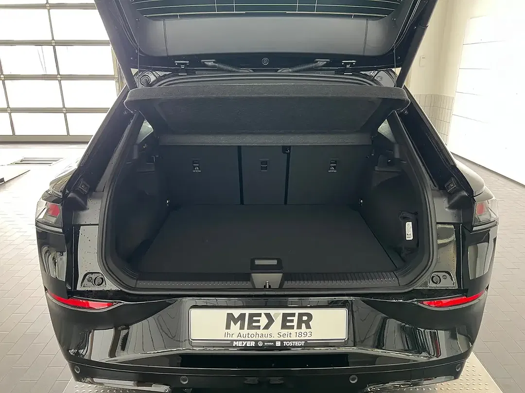Volkswagen T-Roc - Thumbnail 5