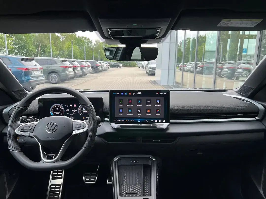 Volkswagen T-Roc - Thumbnail 8