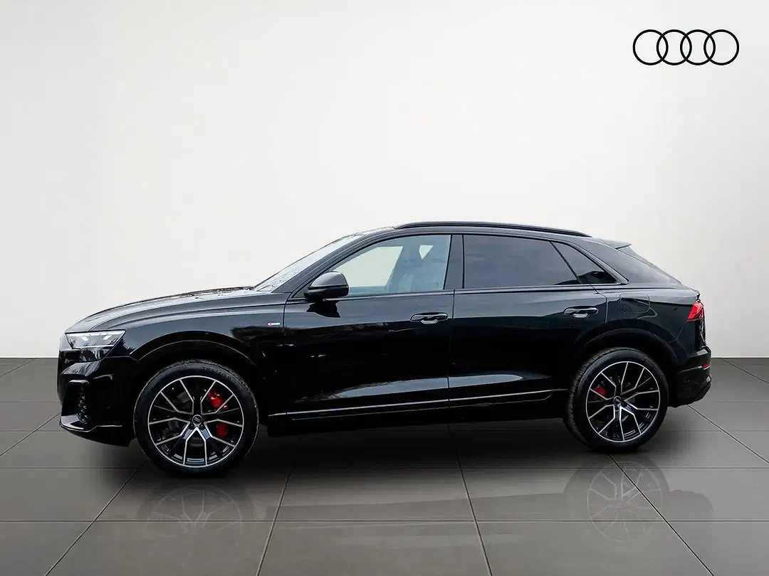 Audi Q8 - Thumbnail 3