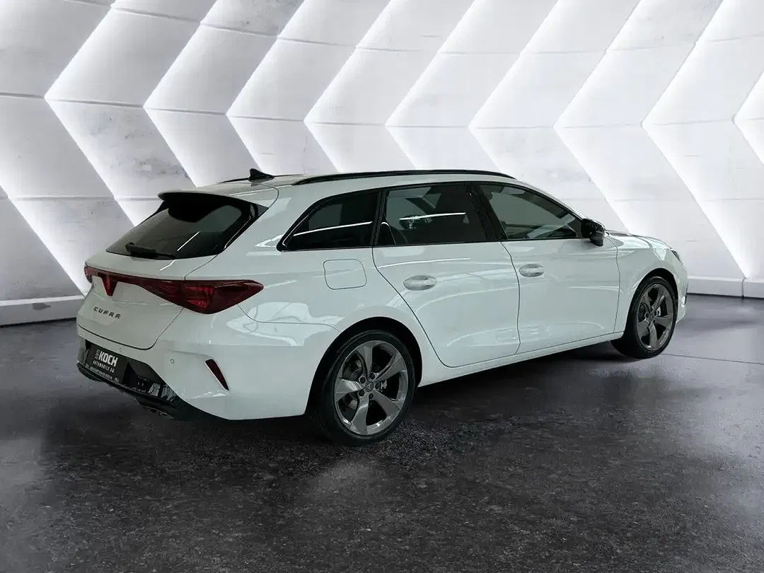 CUPRA Leon - Thumbnail 2
