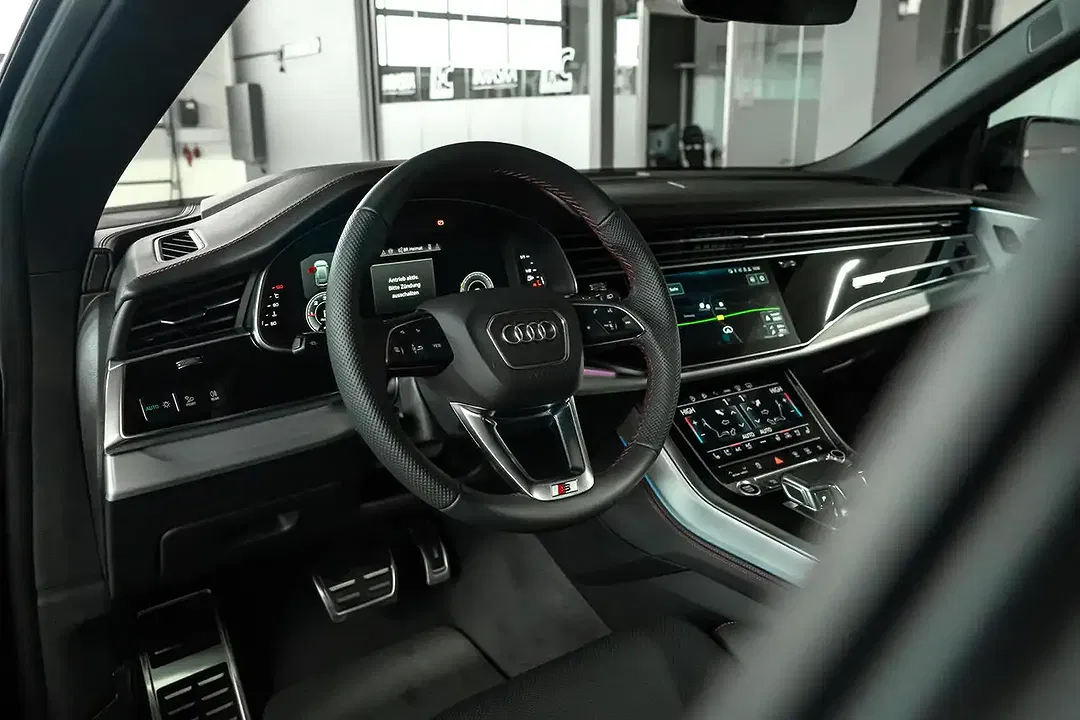 Audi Q8 - Thumbnail 14