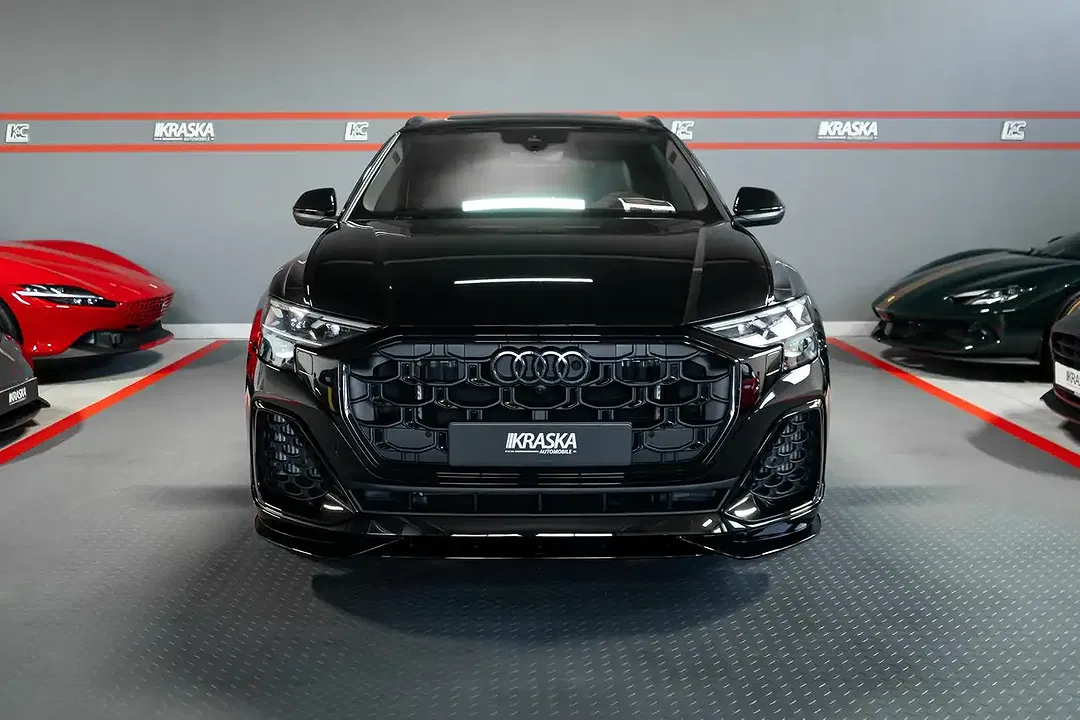 Audi Q8 - Thumbnail 3