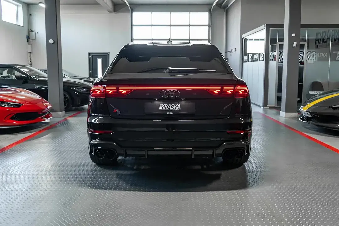 Audi Q8 - Thumbnail 9