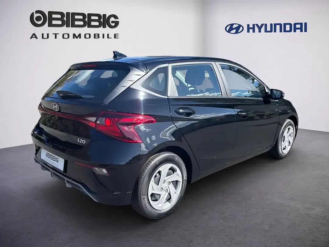 Hyundai i20 - Thumbnail 3