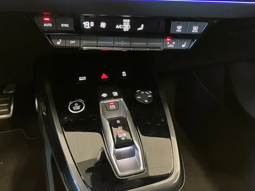 Audi Q4 e-tron - Thumbnail 10
