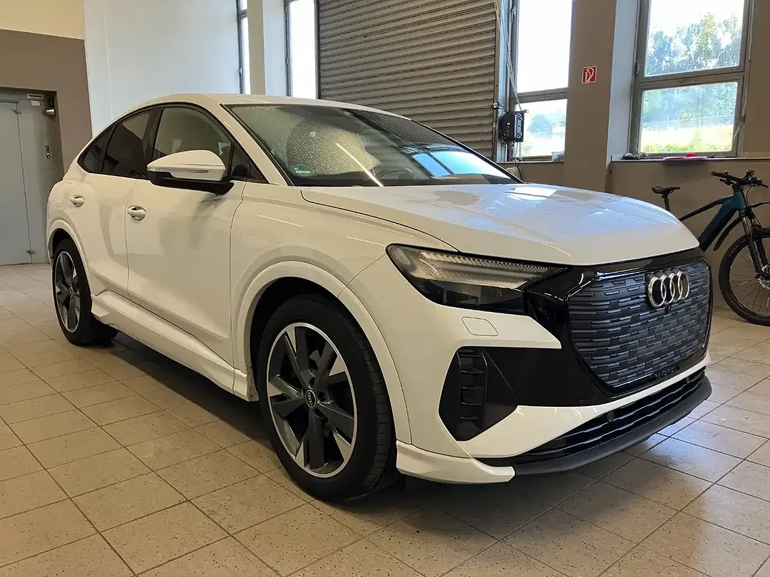 Audi Q4 e-tron - Thumbnail 6