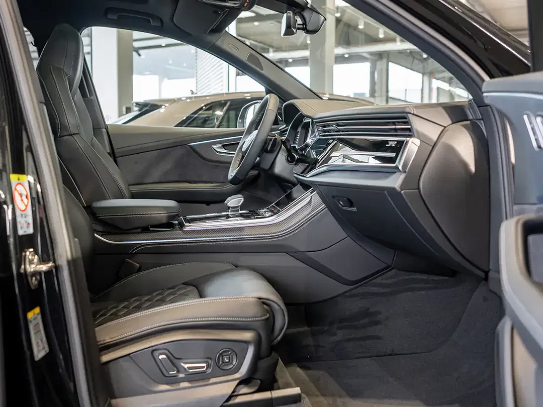 Audi Q7 - Thumbnail 2