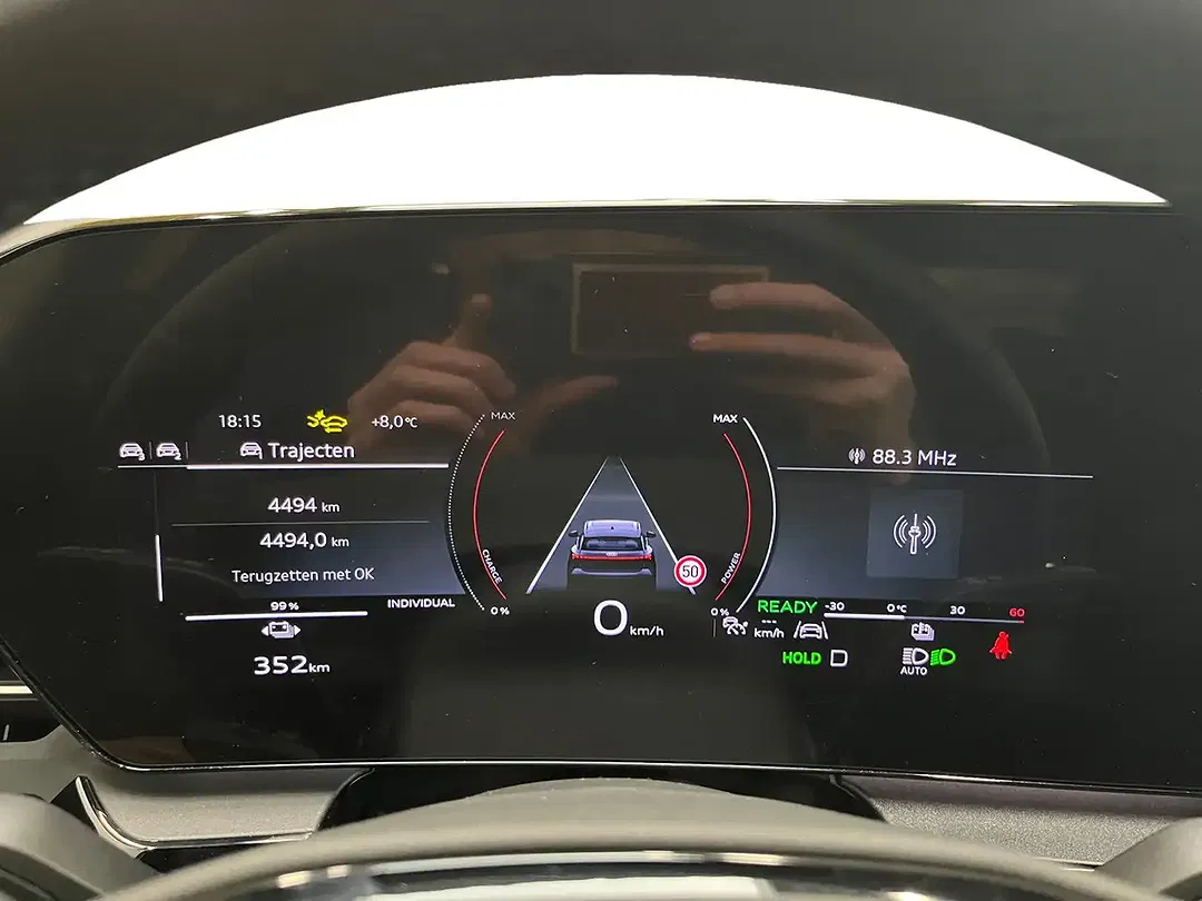 Audi Q6 e-tron - Thumbnail 5