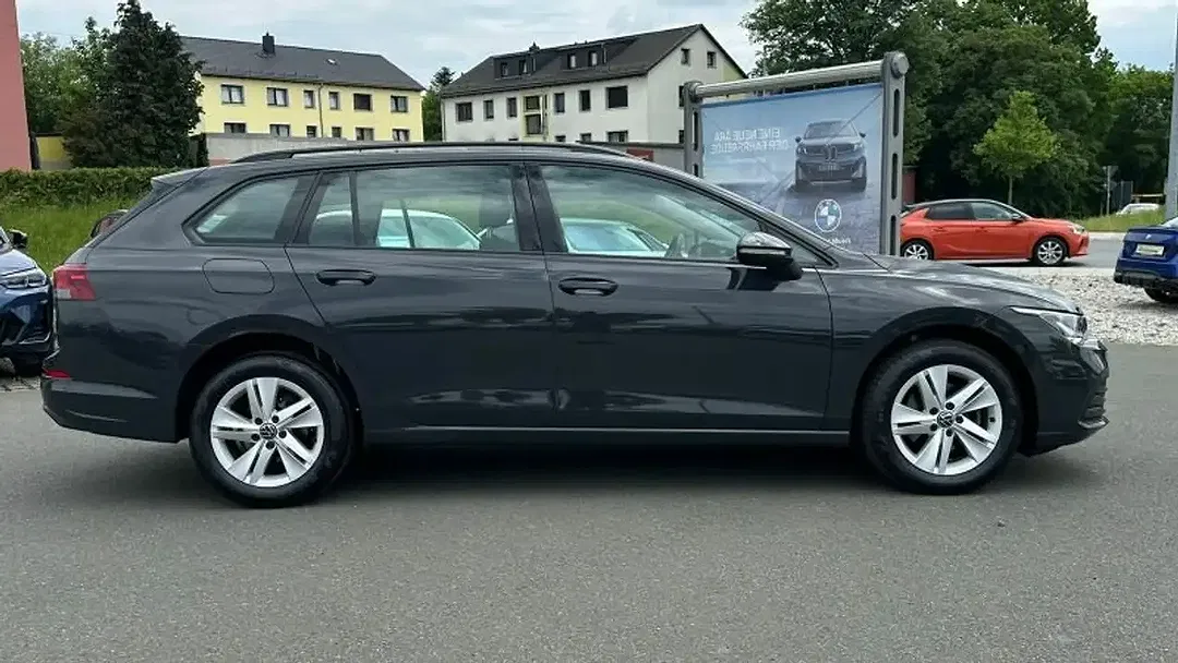 Volkswagen Golf Variant - Thumbnail 9