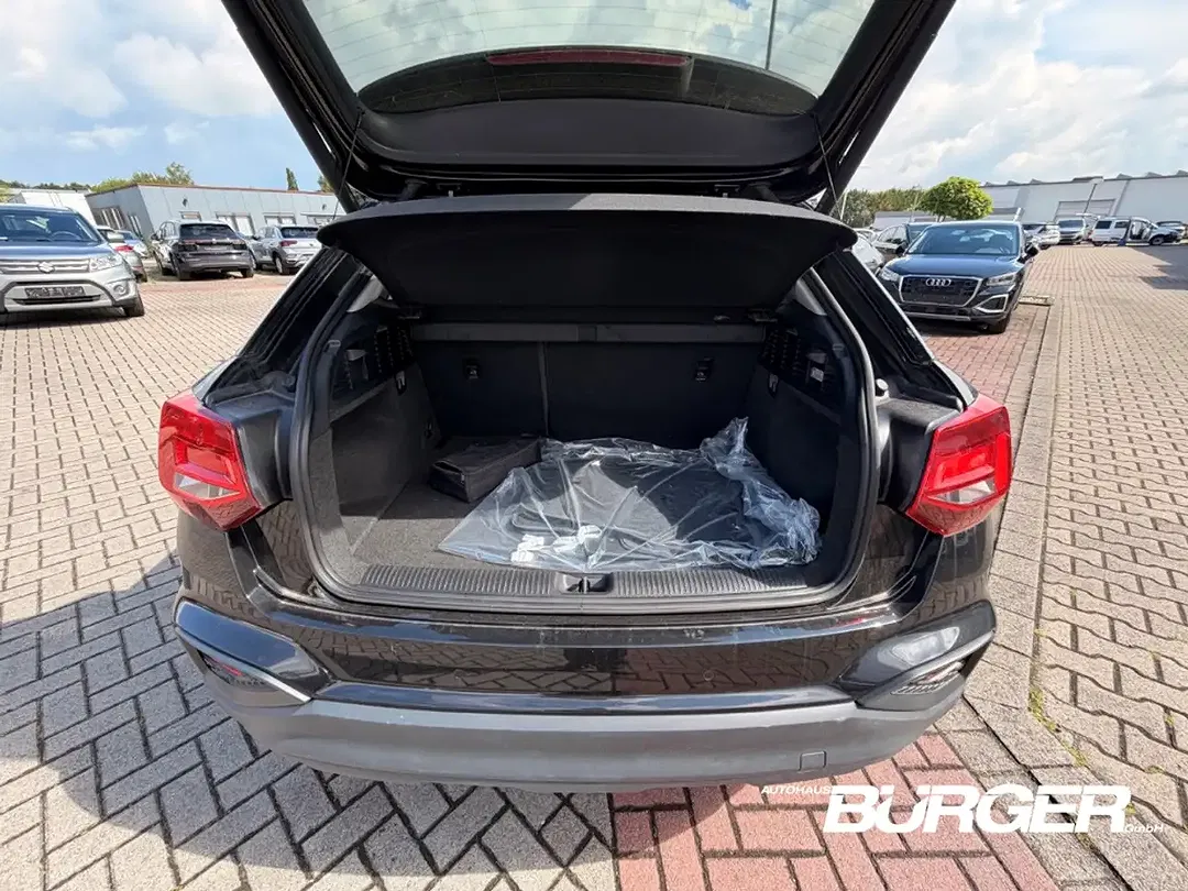 Audi Q2 - Thumbnail 11