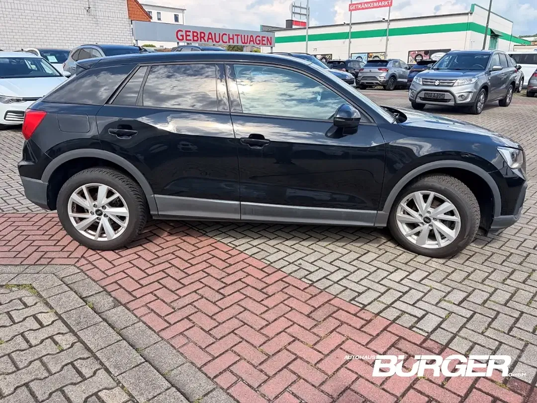 Audi Q2 - Thumbnail 3