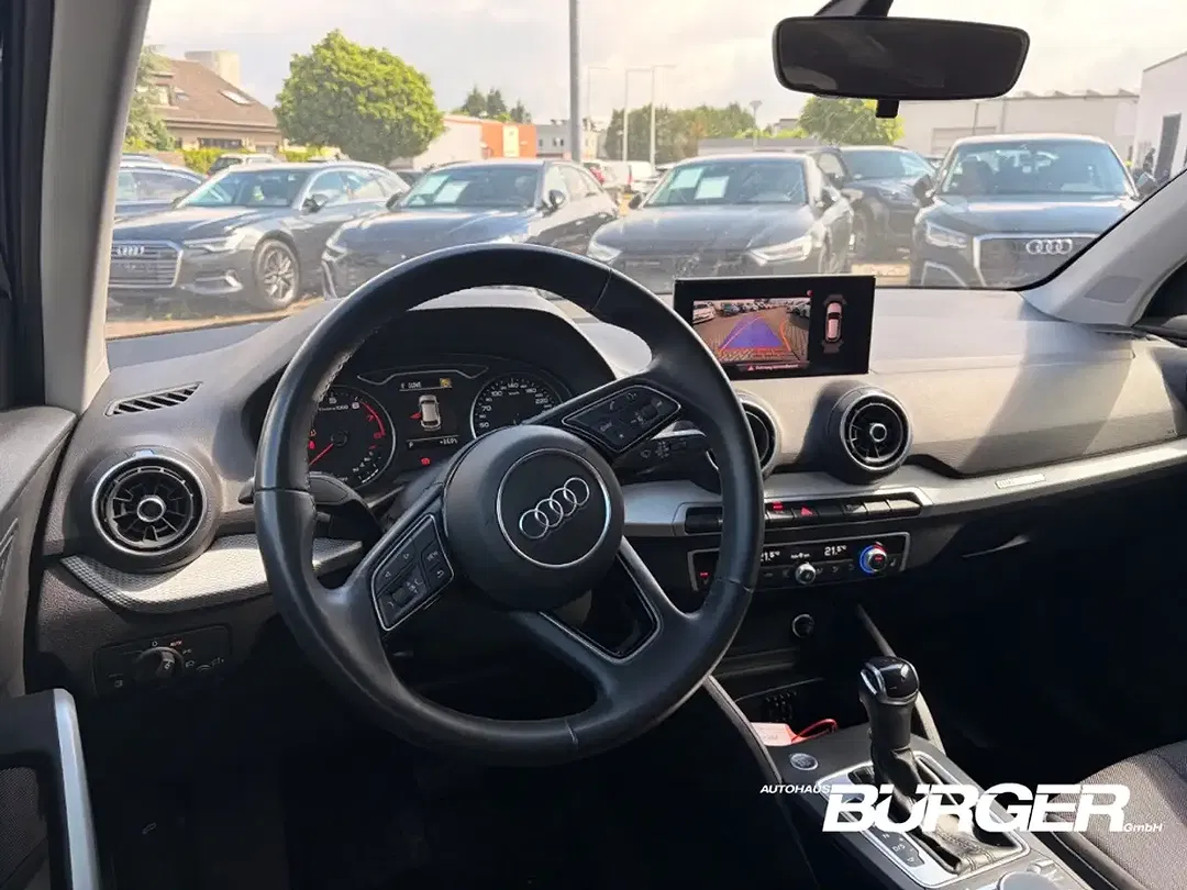 Audi Q2 - Thumbnail 8