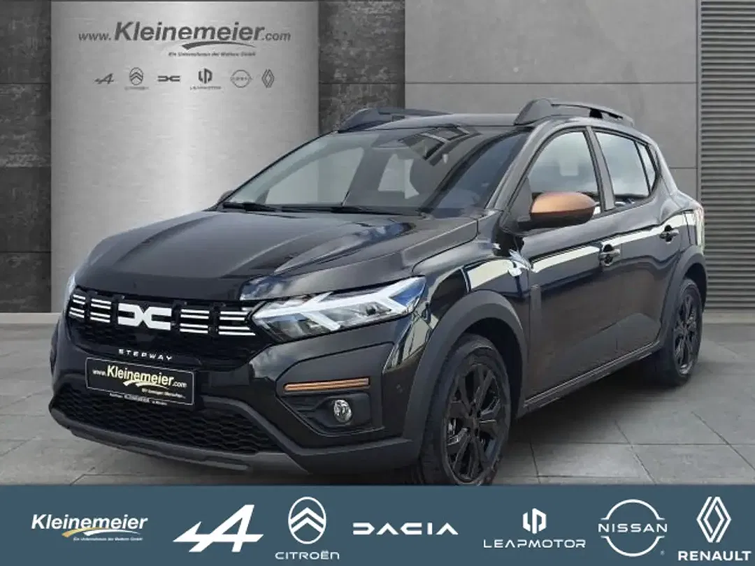 Dacia Sandero - Thumbnail 1