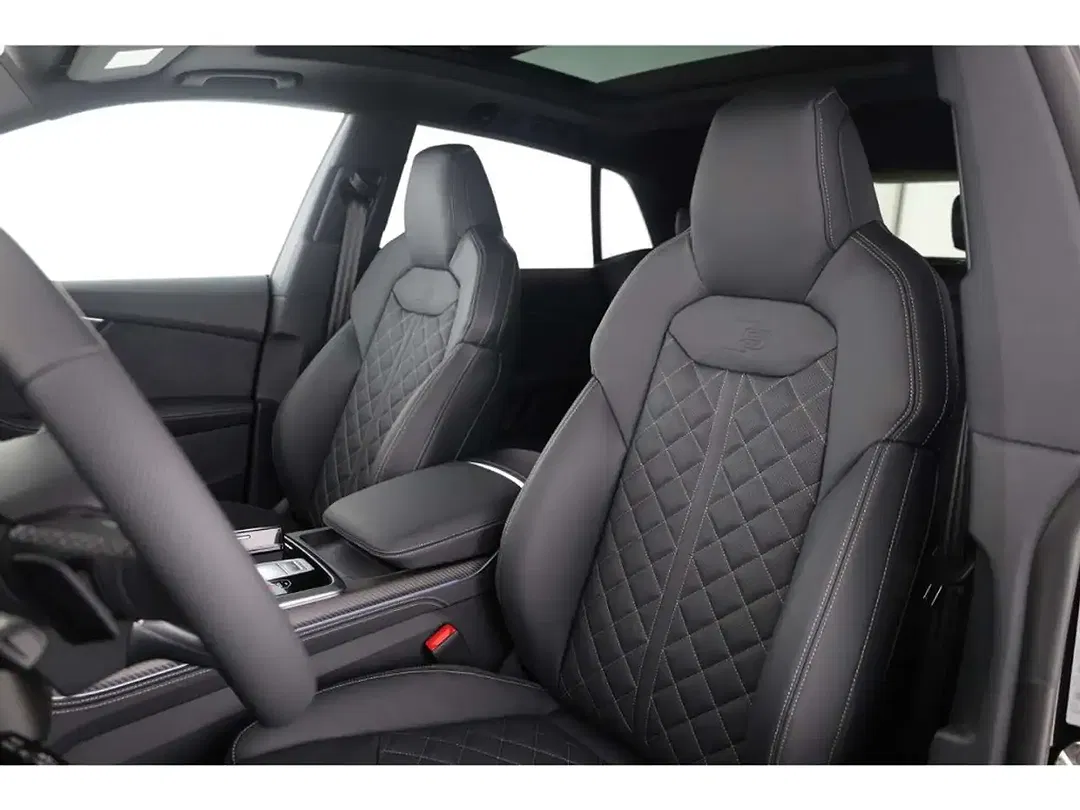 Audi Q8 - Thumbnail 9