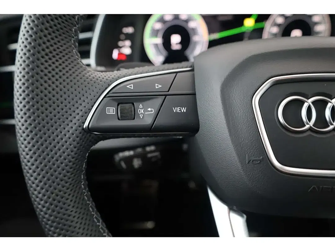 Audi Q8 - Thumbnail 13