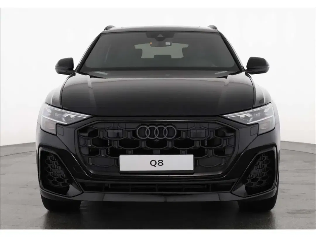 Audi Q8 - Thumbnail 2