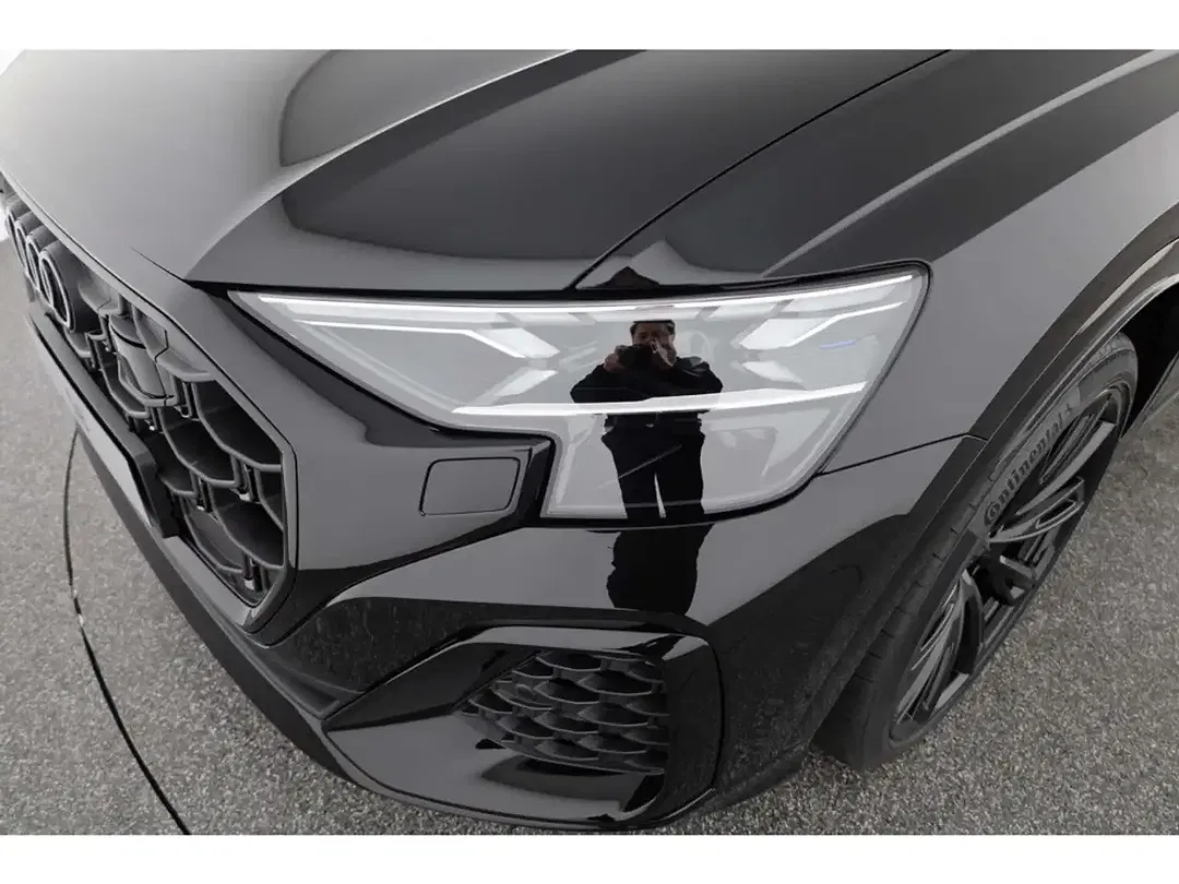 Audi Q8 - Thumbnail 6