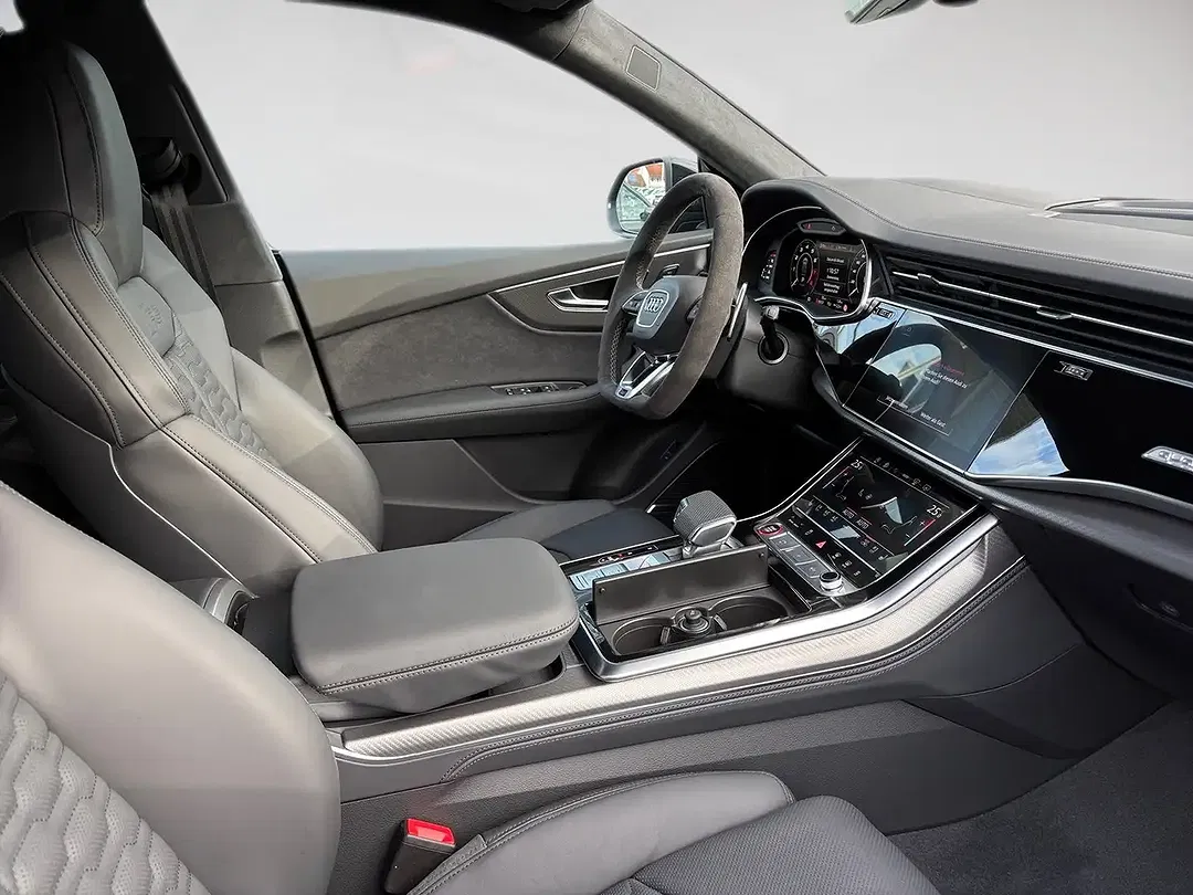Audi RS Q8 - Thumbnail 9