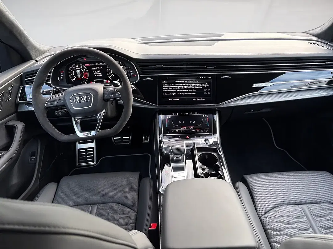 Audi RS Q8 - Thumbnail 11