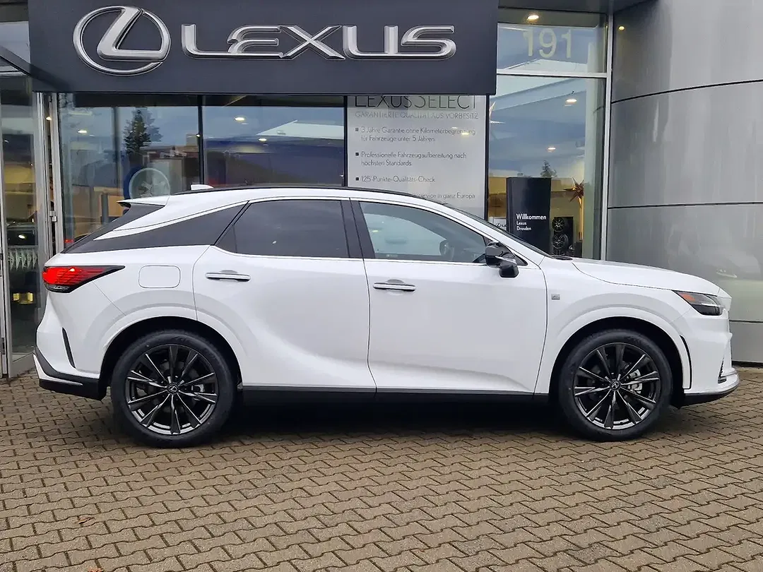 Lexus RX 450h - Thumbnail 3