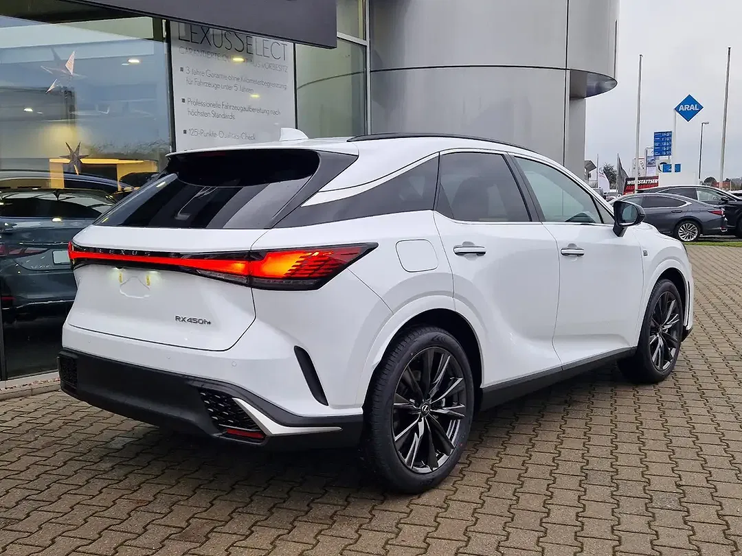 Lexus RX 450h - Thumbnail 4