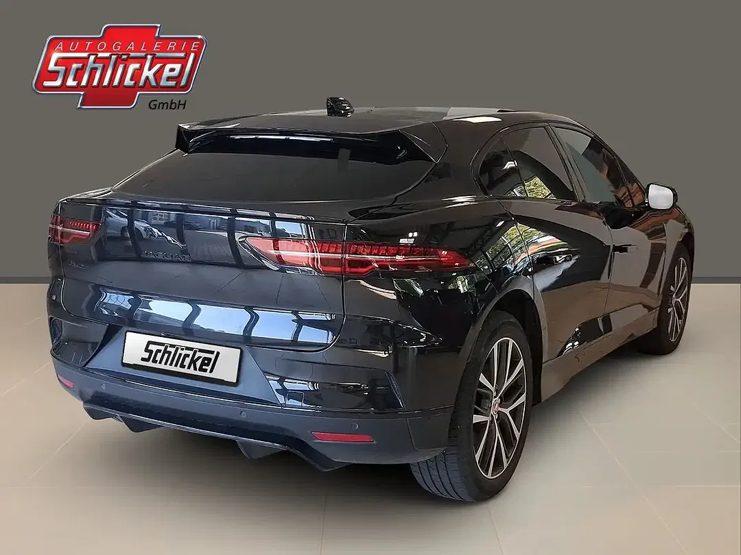 Jaguar I-Pace - Thumbnail 9