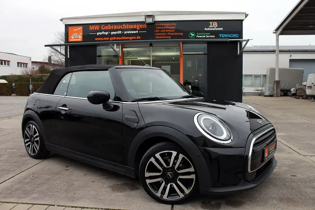 MINI Cooper Cabrio - Thumbnail 3