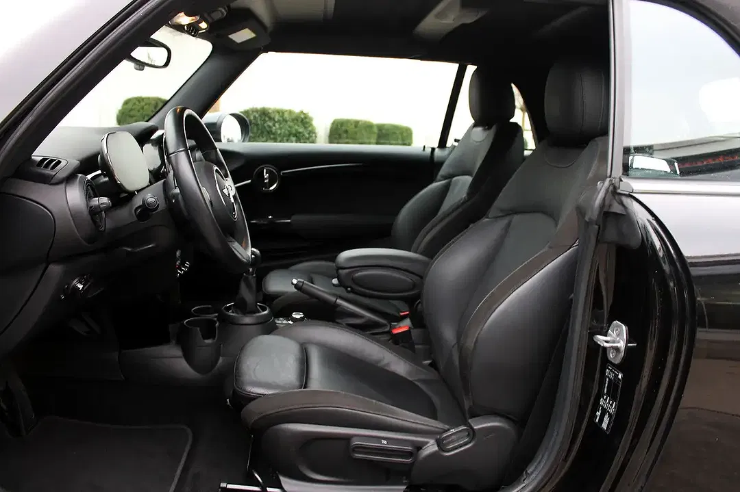 MINI Cooper Cabrio - Thumbnail 8