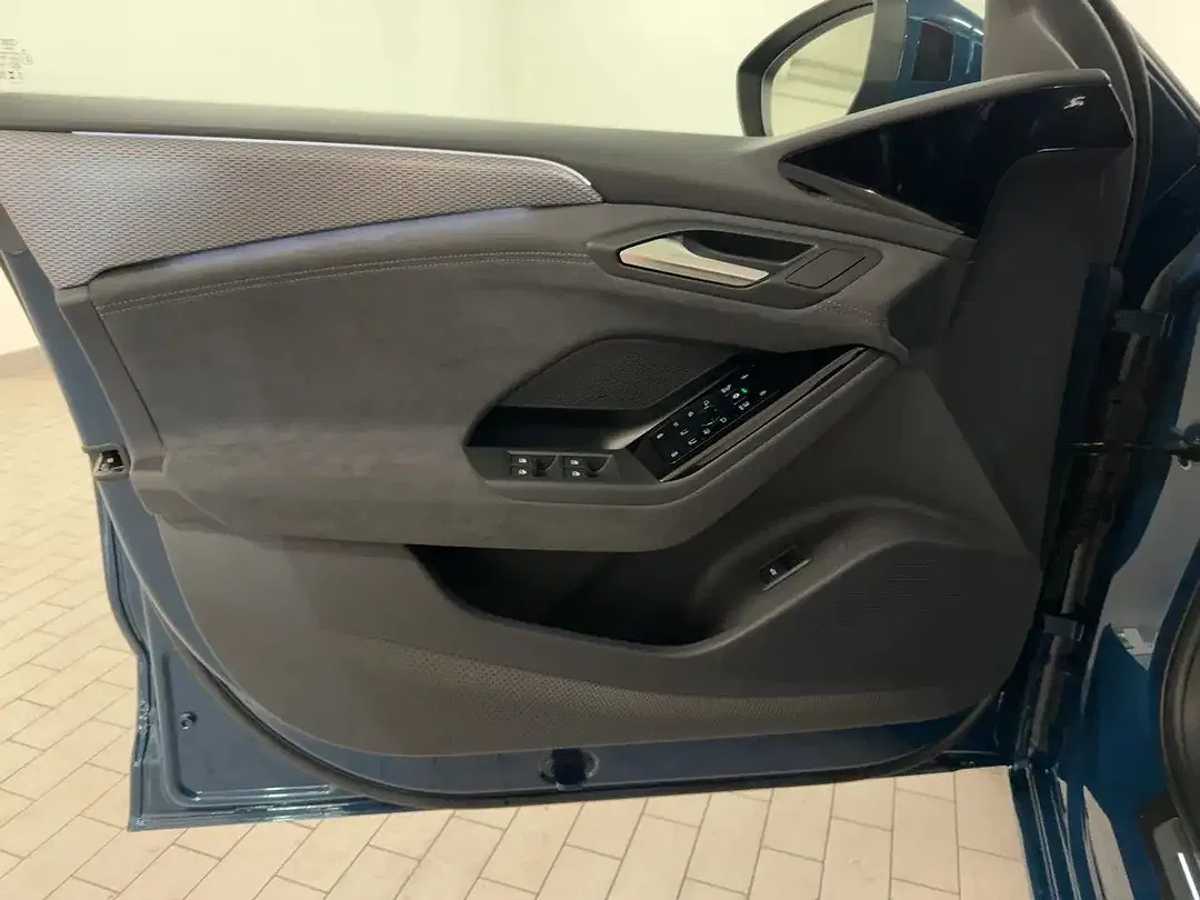 Audi A6 e-tron - Thumbnail 11