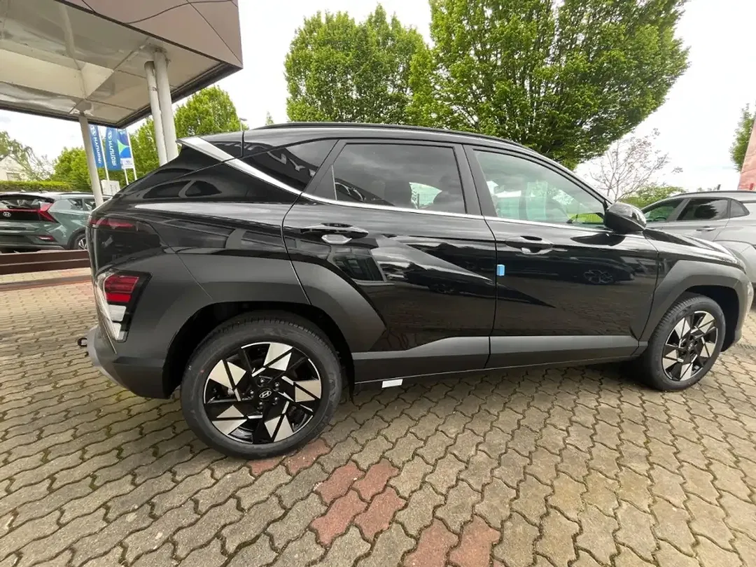 Hyundai KONA - Thumbnail 3