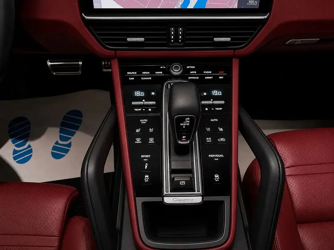 Porsche Cayenne - Thumbnail 14
